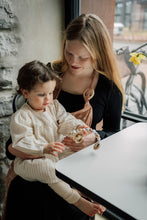 Laadige alla pilt galerii vaatamiseks, TISU imetamislina, Caramel Daisy
